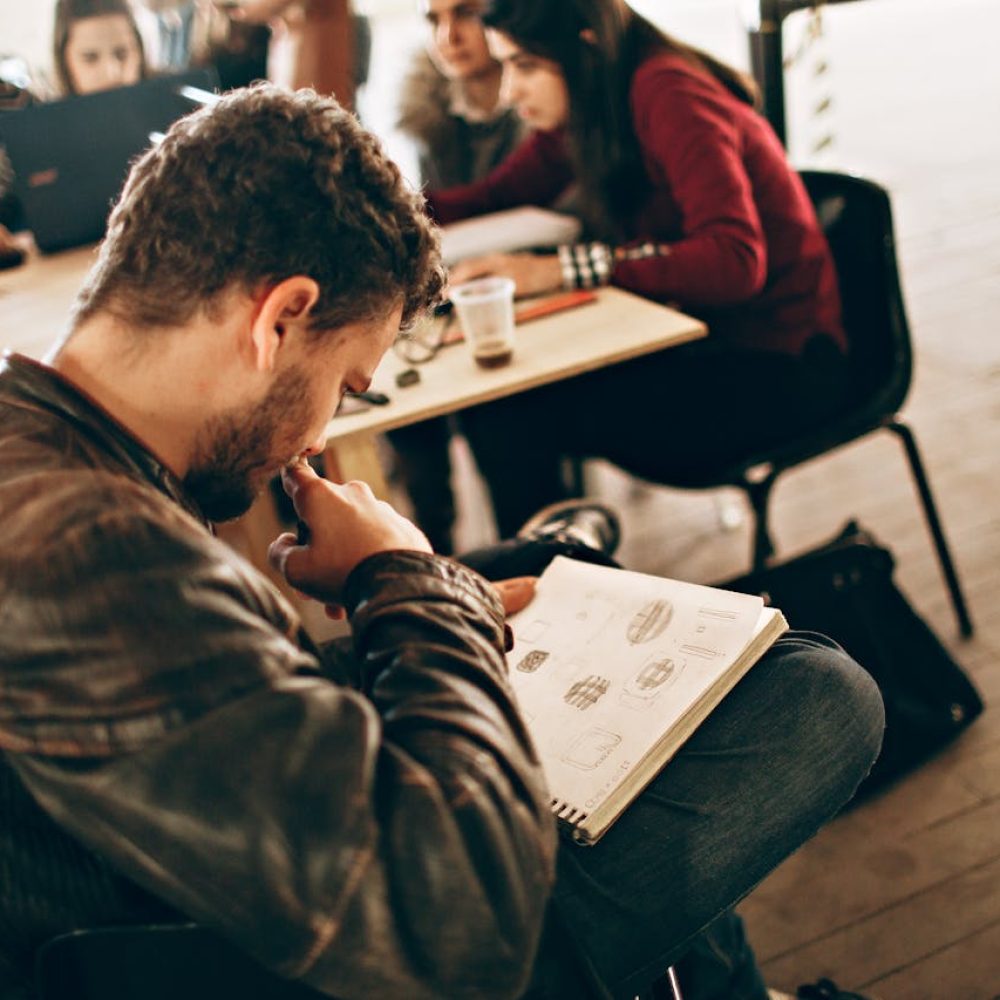 pexels-helenalopes-3471030